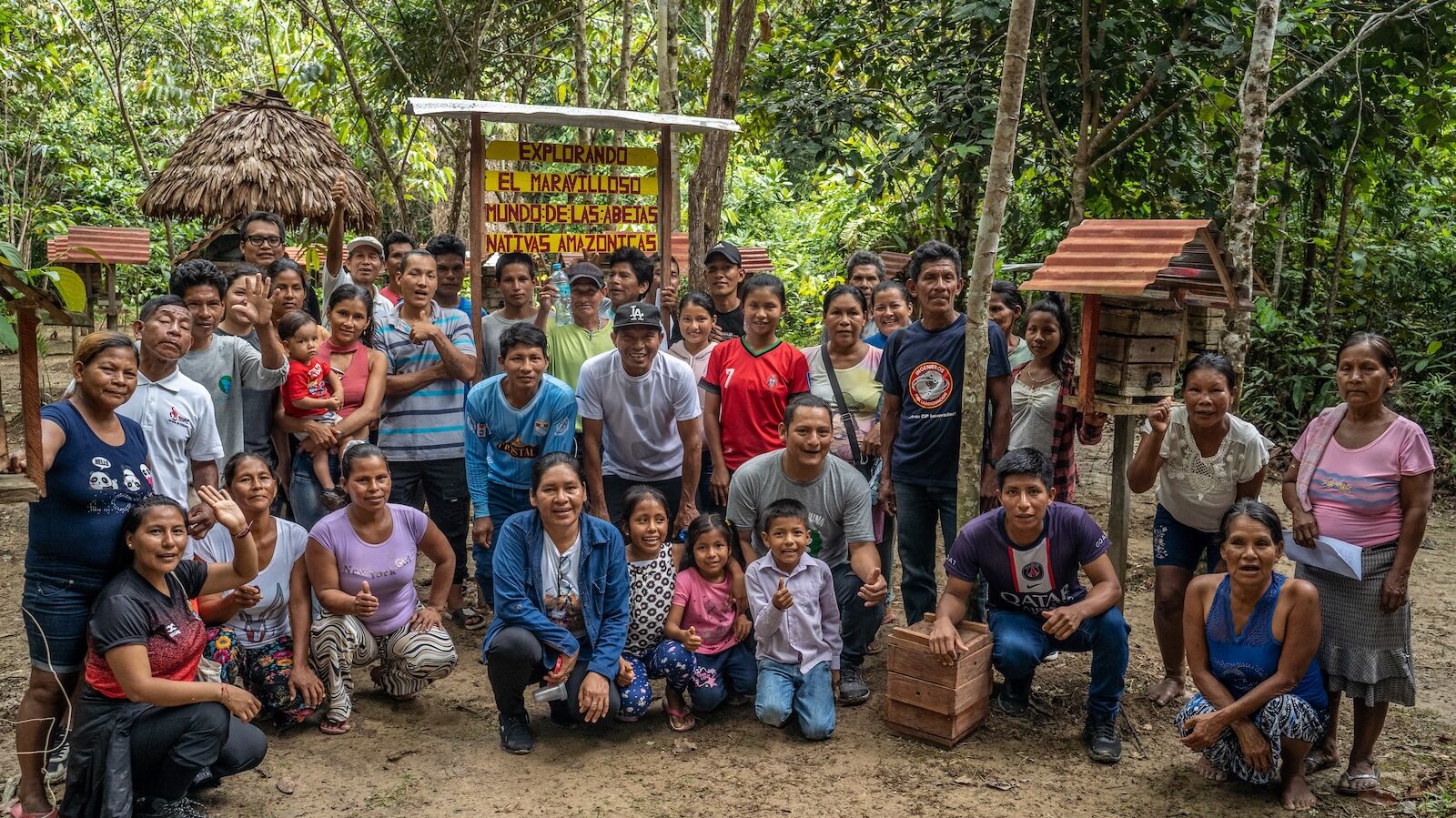 Indigenous Kichwa and Maijuna communities along the Napo River in Peru are exchanging traditional knowledge on how to care for stingless bees. IMAGE CREDIT: Sacha Cine / Rainforest Foundation US
